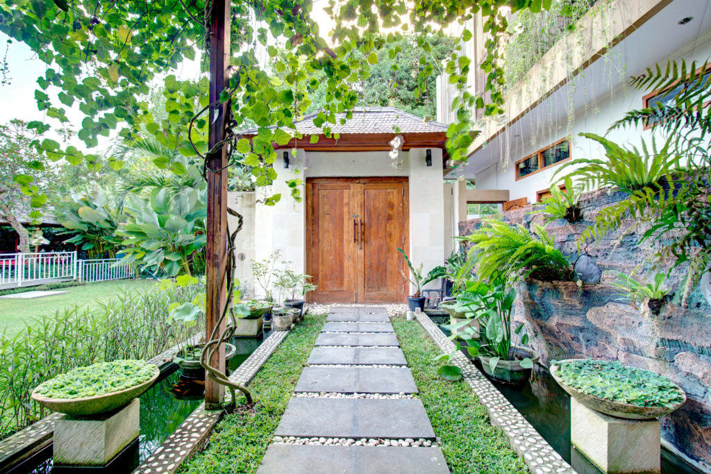 Entry pond at Zolina Villa